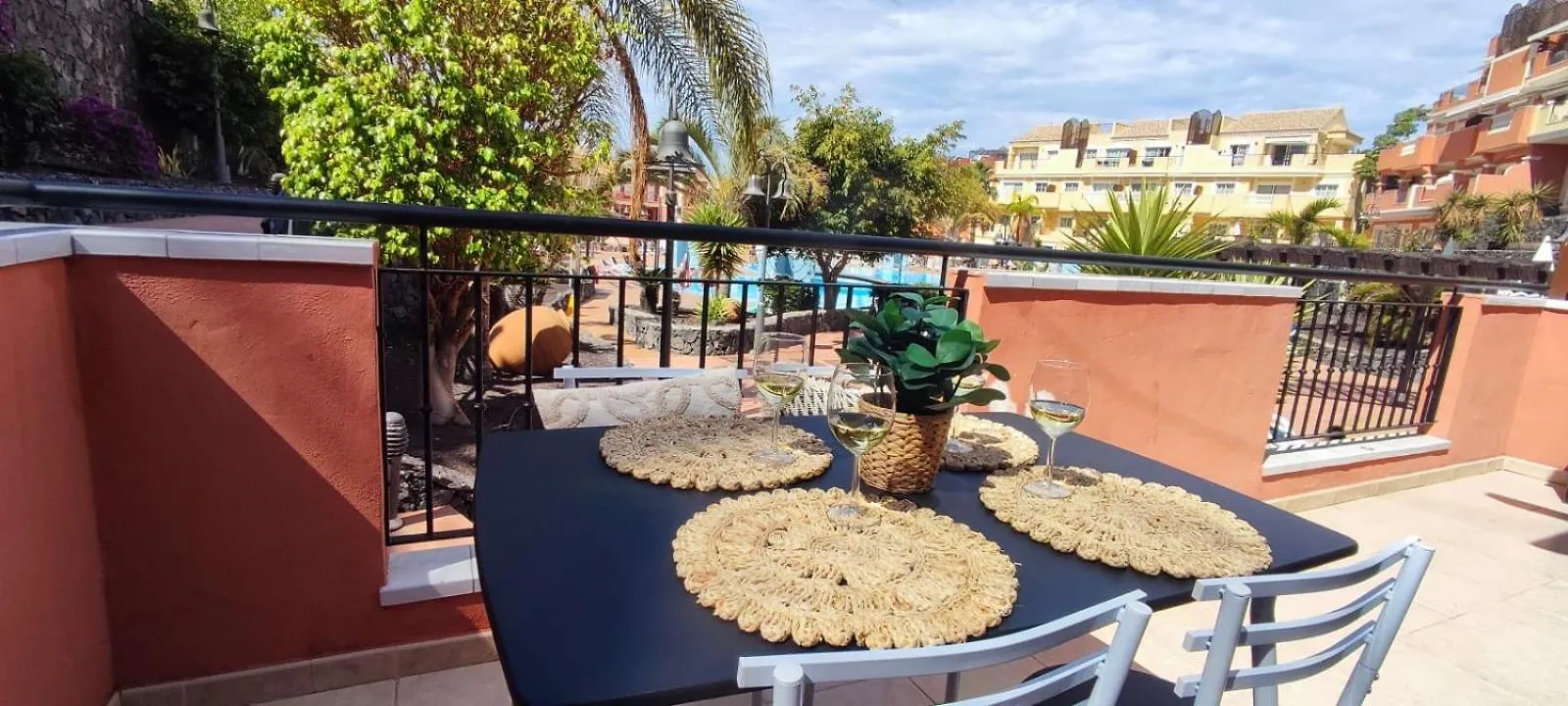 Granada Sunrise Apartment Los Cristianos